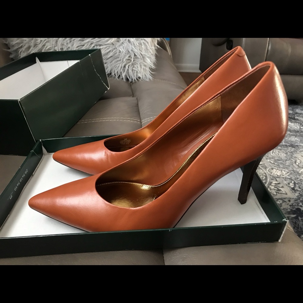 Brand new Ralph Lauren Alani Tan Pumps